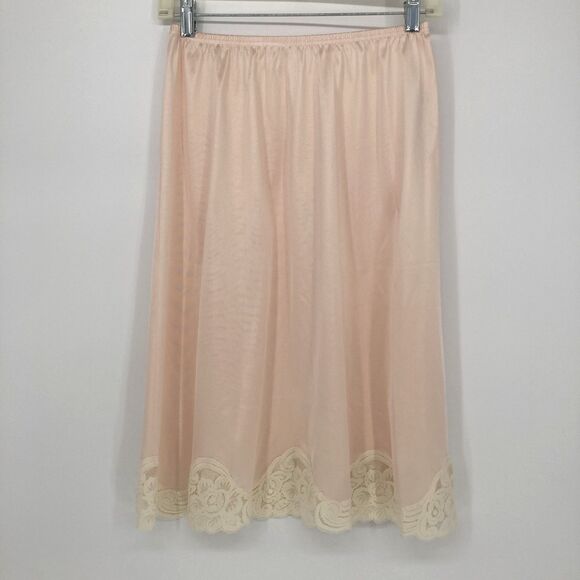 Vintage Vanity Fair Half Slip MEDIUM Blush Pink Floral Lace Trim Fairy - Picture 1 of 7